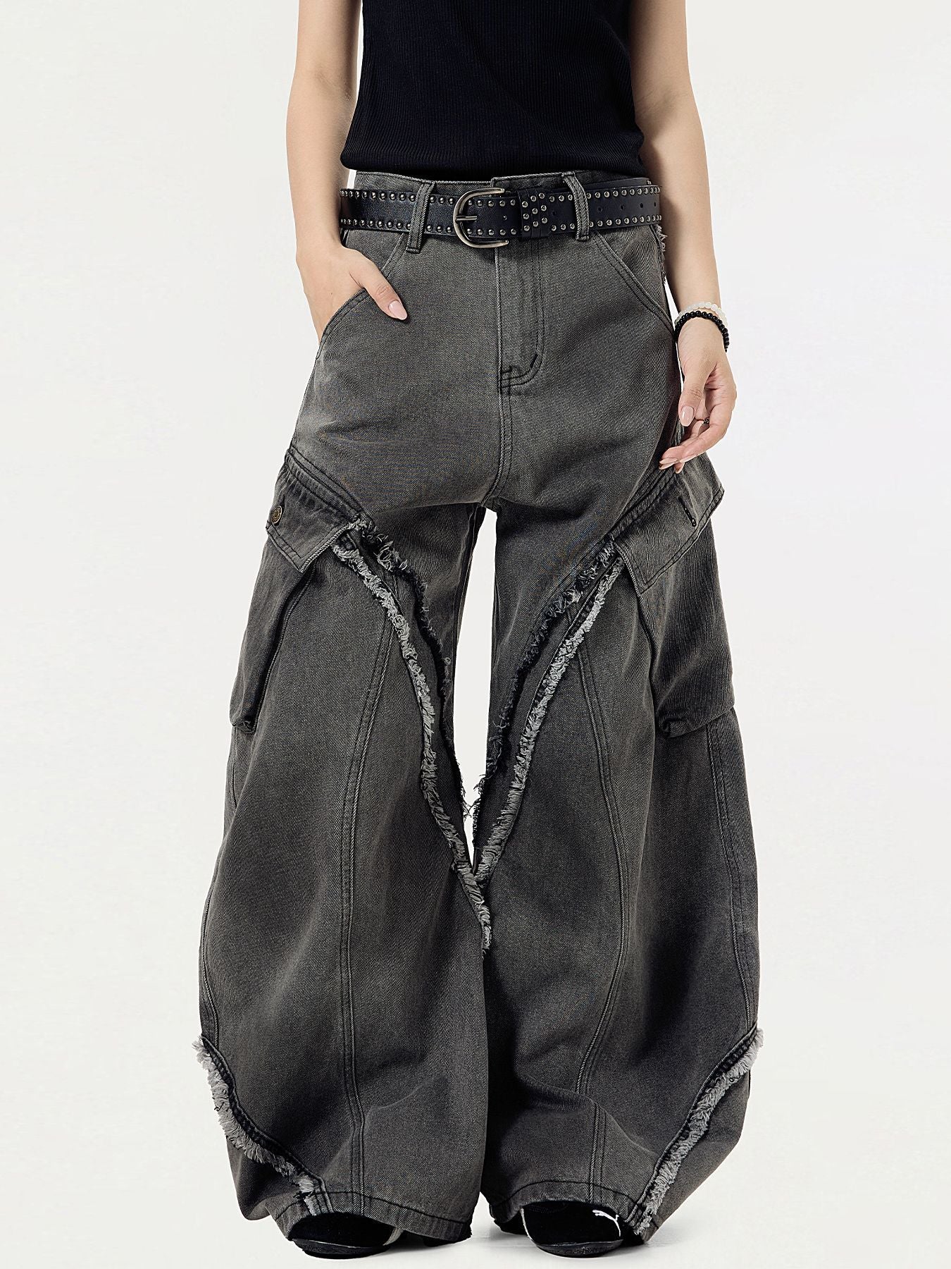 RAW EDGE WIDE LEG JEANS