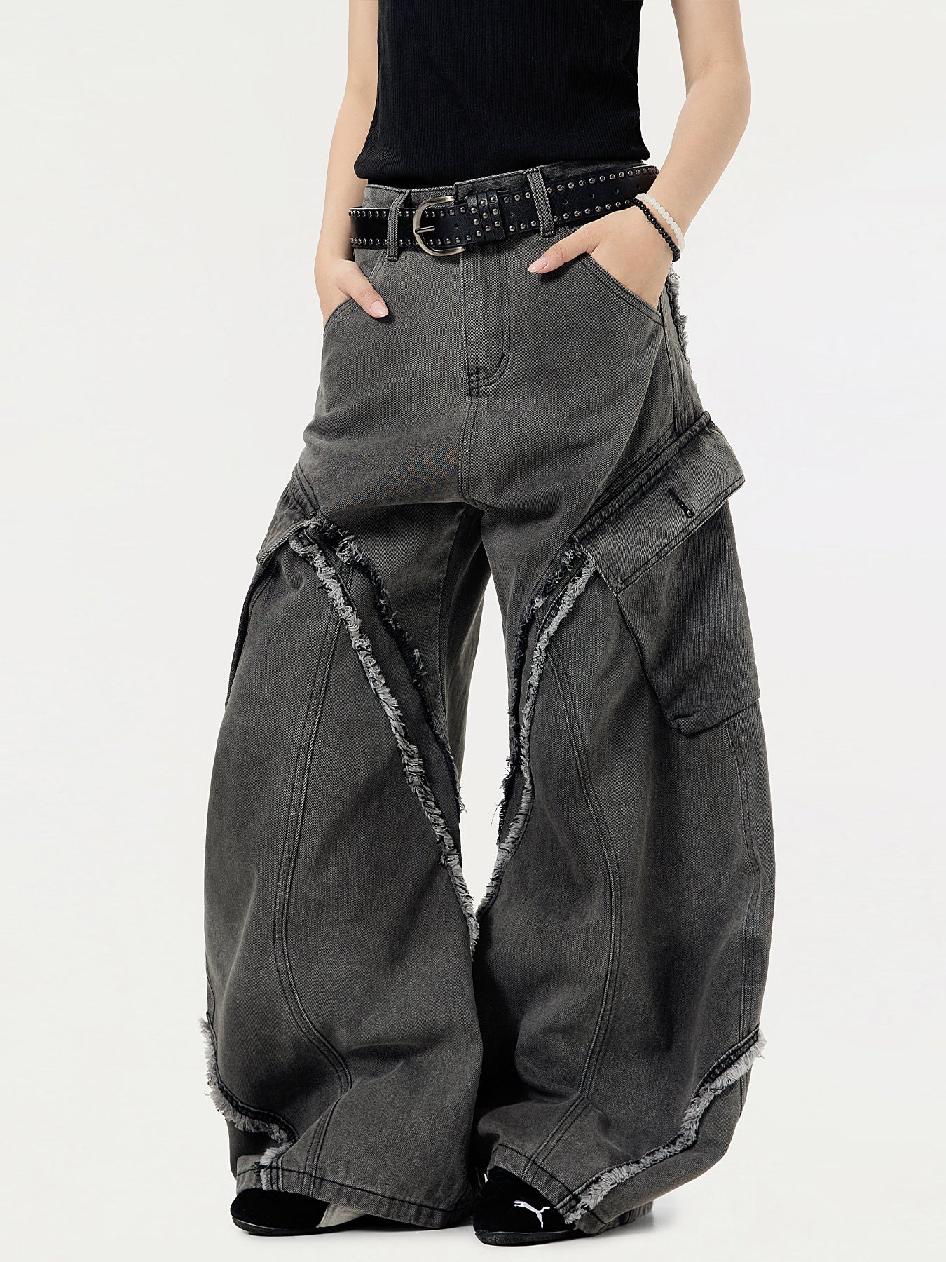 RAW EDGE WIDE LEG JEANS